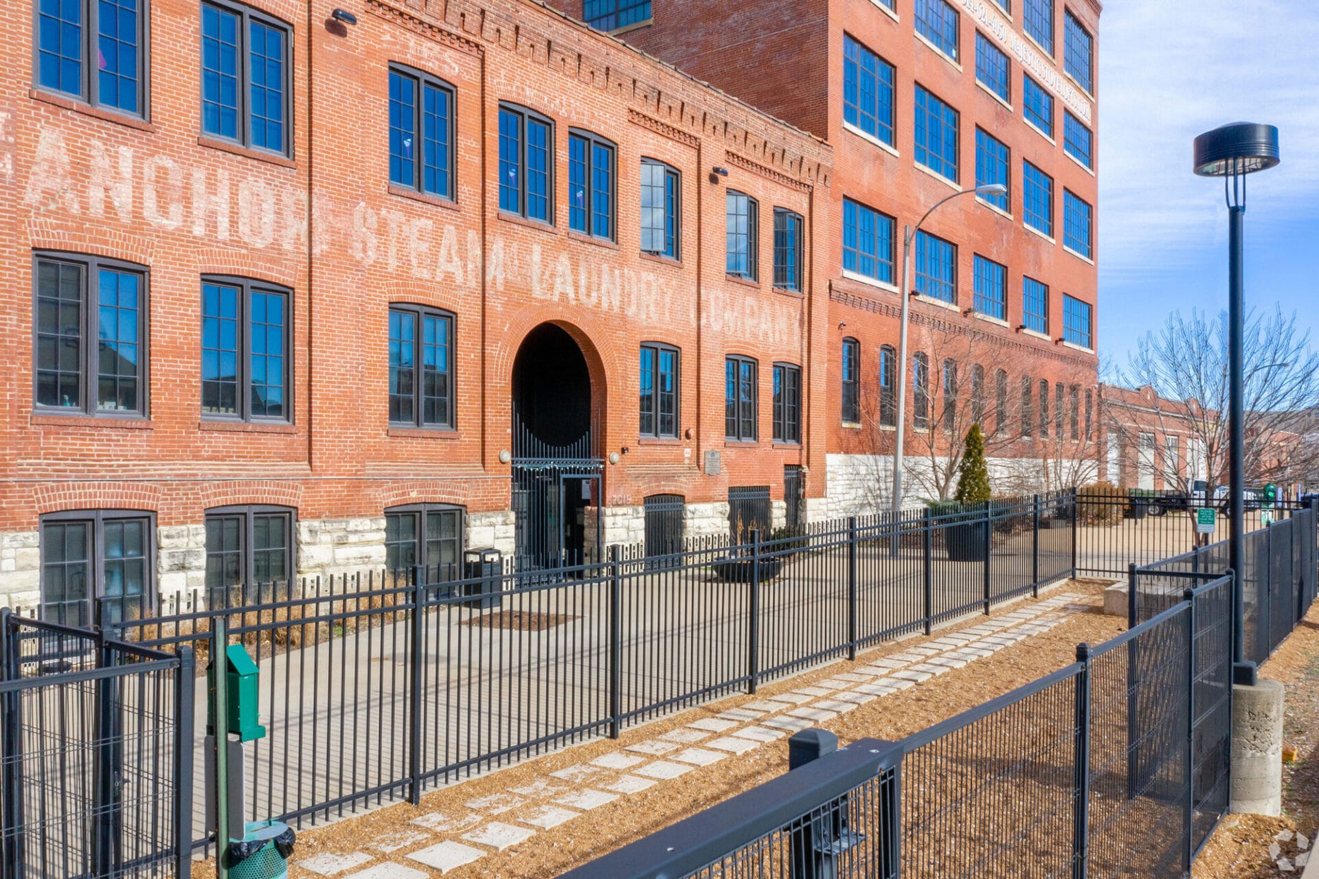 Vantage Capital Advisors Real Estate Management